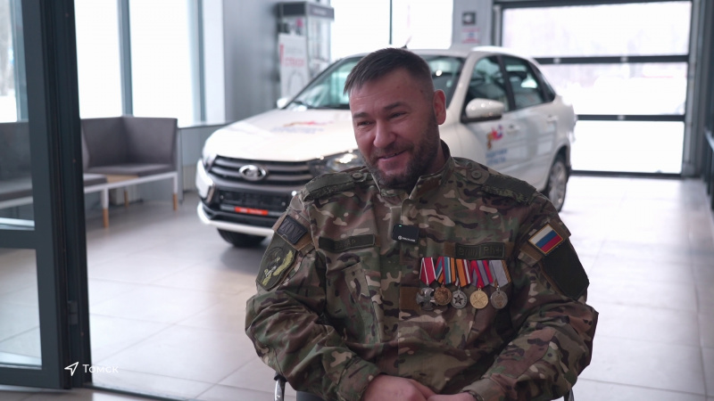 Ветерану СВО подарили автомобиль с ручным управлением. Томское время | Телеканал