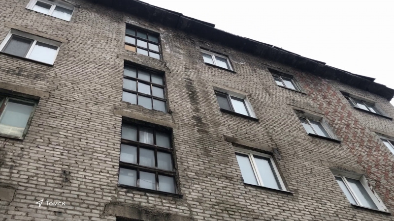 Жители аварийного дома не могут добиться нового жилья от мэрии. Томское время | Телеканал
