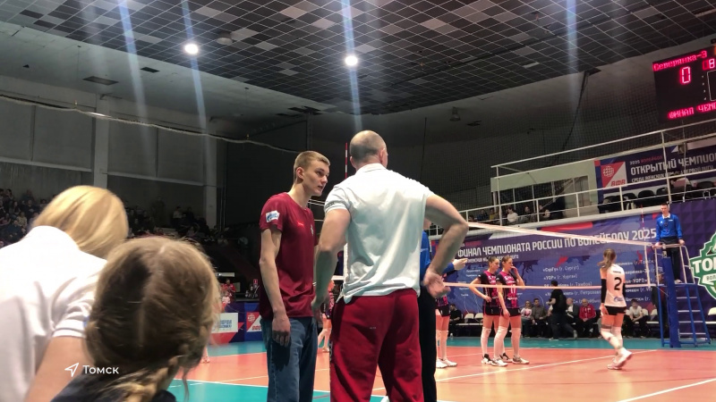 Бурные выходные выдались у томских команд по футболу и волейболу. Томское время | Телеканал