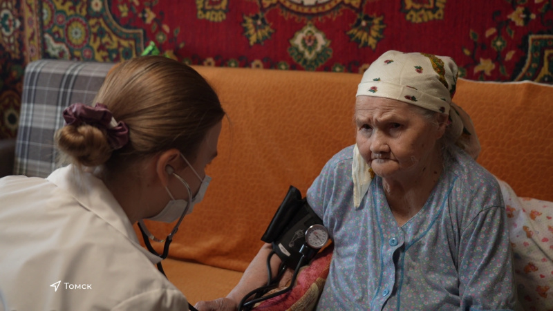 Медики обследуют на дому участников Великой Отечественной. Томское время | Телеканал