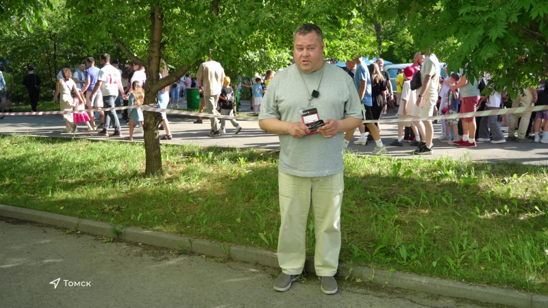 Футбольный матч собрал полный стадион болельщиков. Томское время | Телеканал