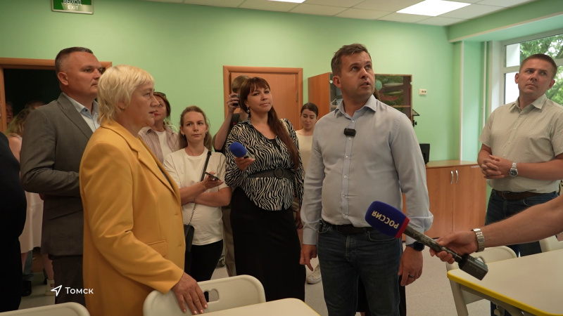 Городские власти проверили ход ремонта двух школах. Томское время | Телеканал