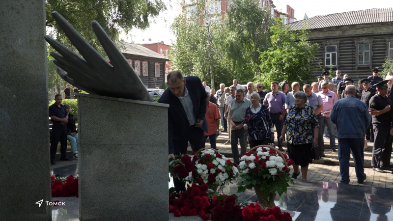 В Томске почтили память погибших курсантов. Томское время | Телеканал