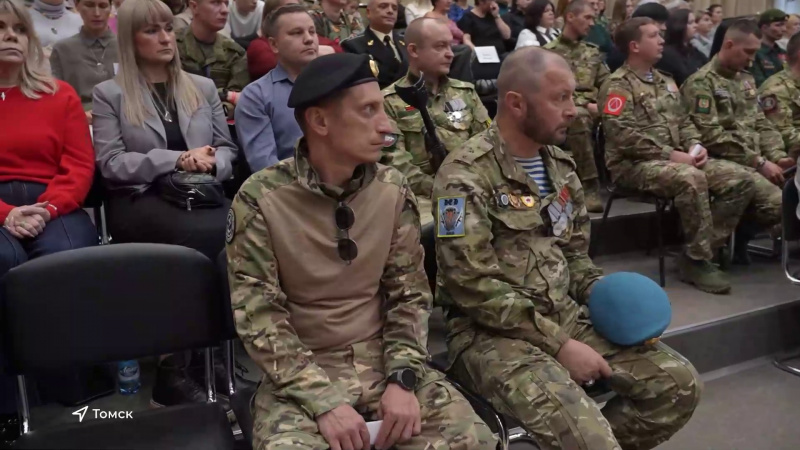В Томске состоялись сборы ветеранов СВО Сибирского федерального округа. Томское время | Телеканал