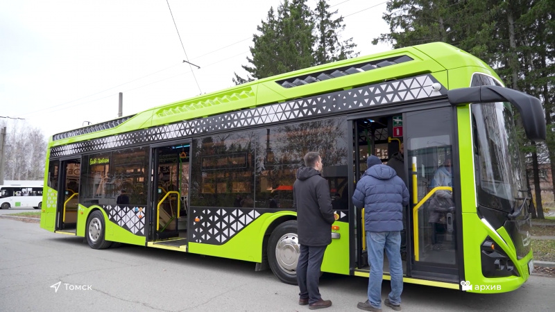 В Томске завершили оформление первого троллейбуса в фирменном стиле. Томское время | Телеканал