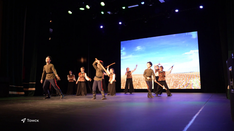 Год единства народов России открыли сегодня во Дворце творчества детей и молодёжи. Томское время | Телеканал