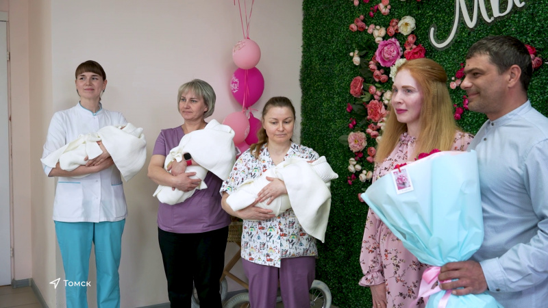 В Томской области впервые за два года на свет появились тройняшки. Томское время | Телеканал