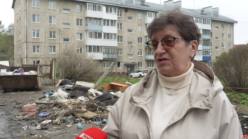 В Томске мусорные площадки завалена отходами. Томское время | Телеканал
