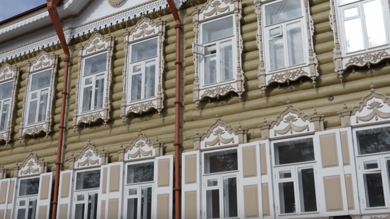 В Томске завершают реставрацию «Дома за рубль» на Московском тракте. Томское время | Телеканал